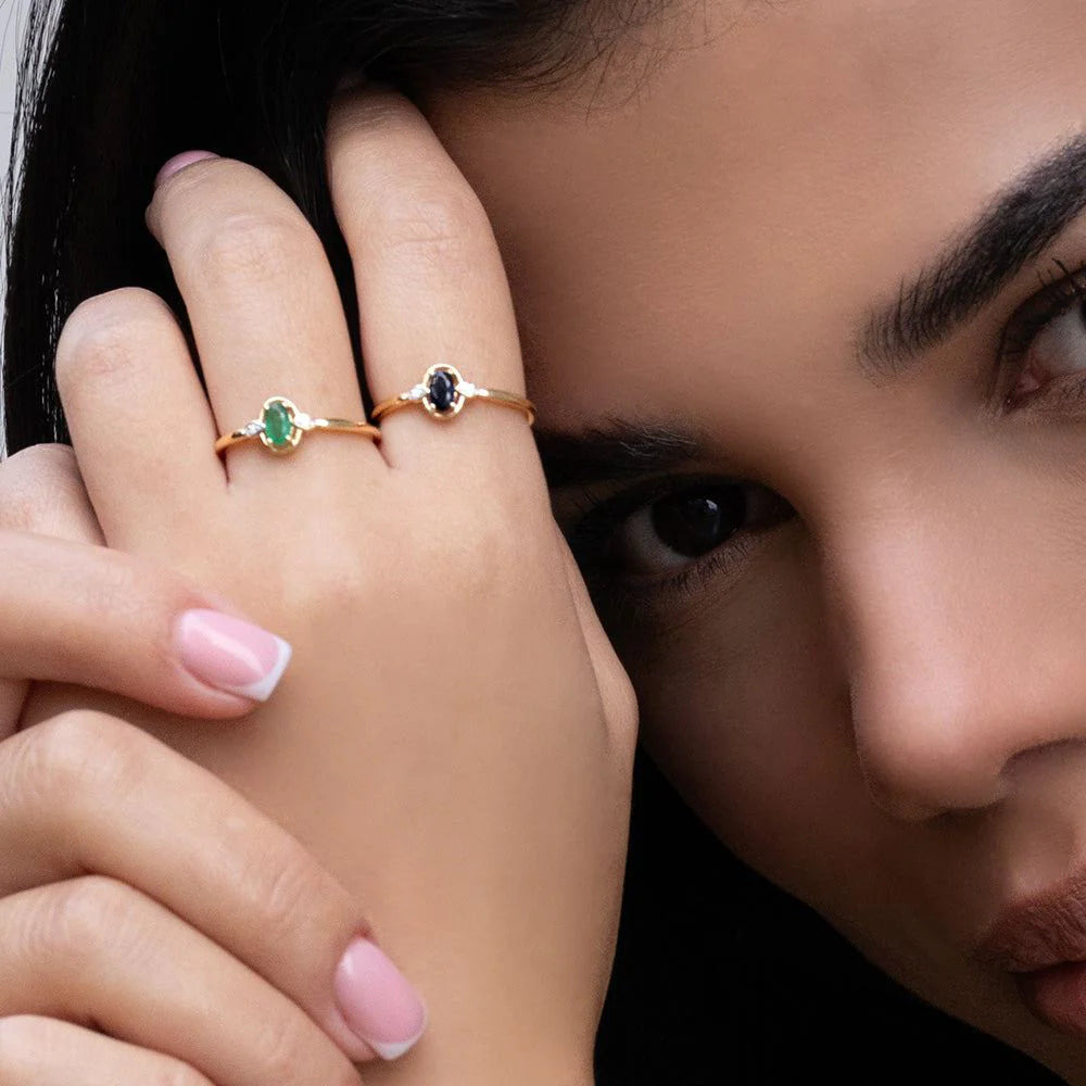Lumina Oval Ring (Emerald Edition)