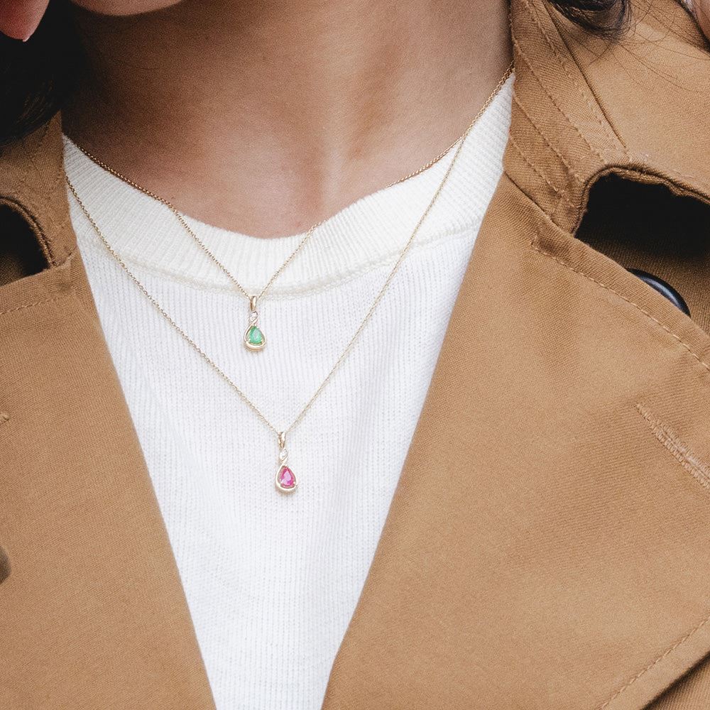 Lumina Oval Pendant (Emerald Edition)