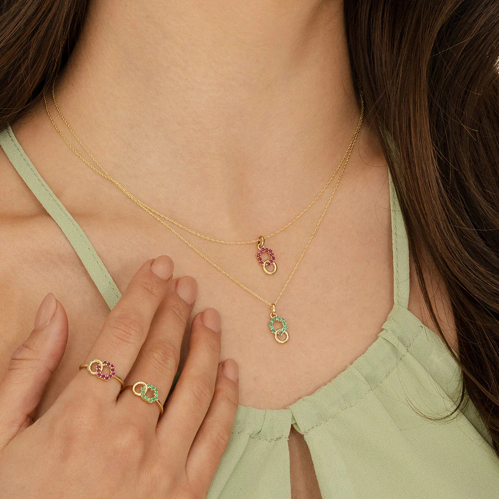 Apex Interlock Pendant (Emerald Edition)