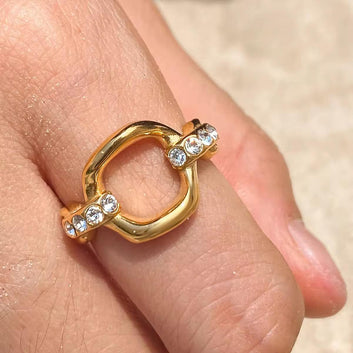 Eternal Loop Ring