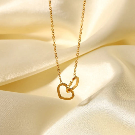 Amour Interlocking Hearts - 18k Gold Plated Necklace