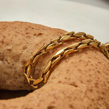 Leaf-Link Gold Bracelet
