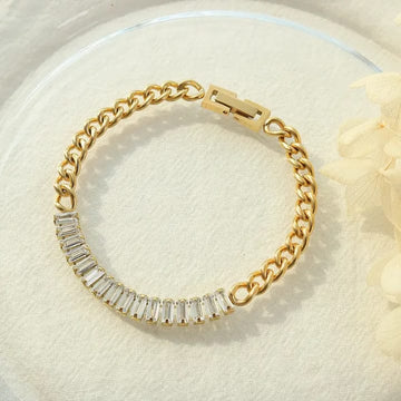 Sparkling Bagette Chain Bracelet