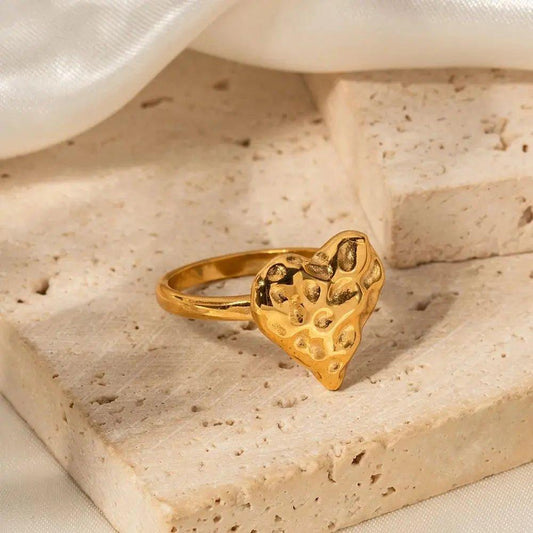 Charming 18k Gold PVD Coated Stainless Steel Heart Ring