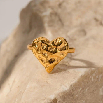 Charming 18k Gold PVD Coated Stainless Steel Heart Ring
