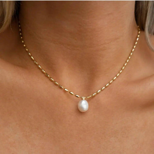 Elegant 18k Gold Plated Pearl Pendant Necklace