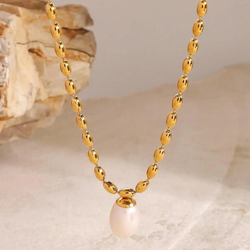 Elegant 18k Gold Plated Pearl Pendant Necklace