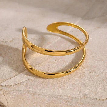 Minimalist Open Cuff Bracelet – 18K Gold-Plated Stainless Steel