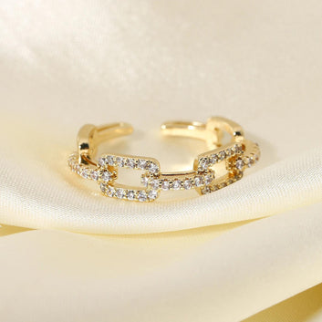 Sparkling Link Ring