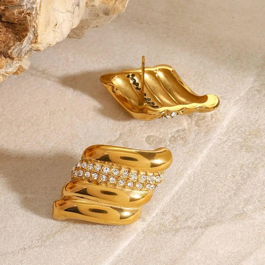 Vintage-Inspired Gold Clip-On Earrings with Sparkling Crystals
